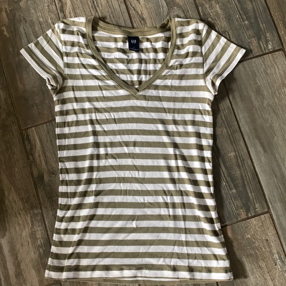 Stripped Green V-Neck Tee Gap - Picture 1 of 2